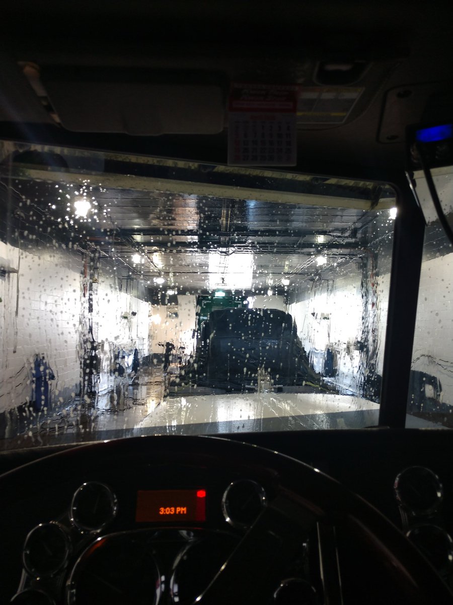 BigBoyXpress's tweet photo. Good afternoon twitterville #washjob #cmon https://t.co/oExfaKu36F