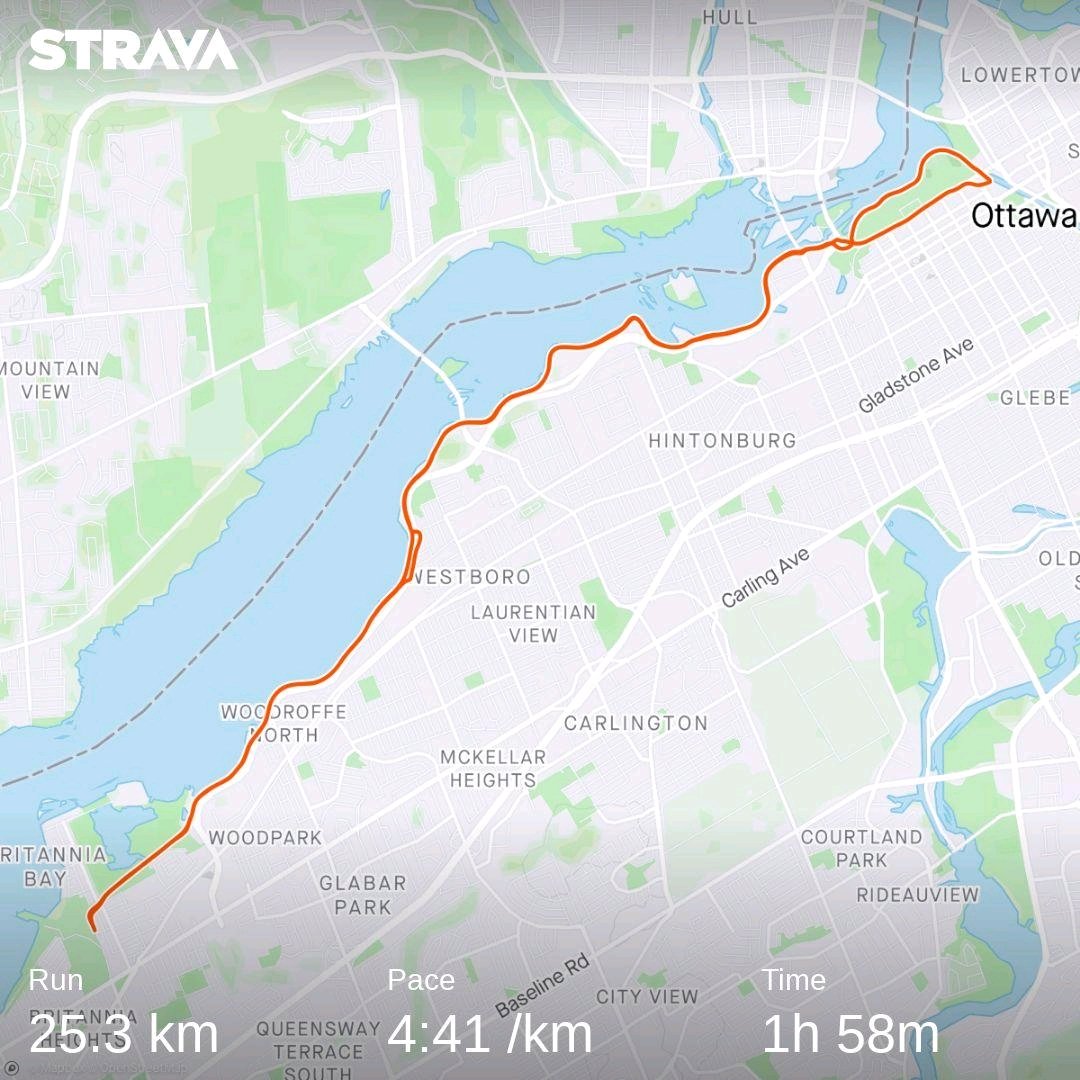 SamShiSS's tweet photo. I rarely take selfies but my first run in Ottawa this morning was such a blast! Ran 25k solo by the Ottawa River and passed by the parliament, the canal, and the empty downtown streets. https://t.co/rzAMms8Dn7