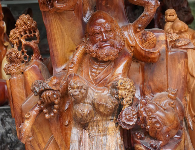 LotusSculpture's tweet photo. A Rollercoaster in Hanoi - My Search for Wooden Buddhist Statues - Travel Blog - https://t.co/3PeVutIV32 https://t.co/qPCkF5D653