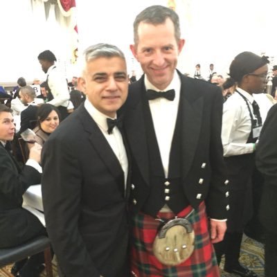 I mean,  @RossLydall is City Hall Editor for  @EveningStandard & former transport correspondent. The Mayor bungs bus drivers £32m of Londoners' money just before a [postponed] election & we're meant to believe Ross is "unaware" they had just voted to strike? Here's his profile pic: