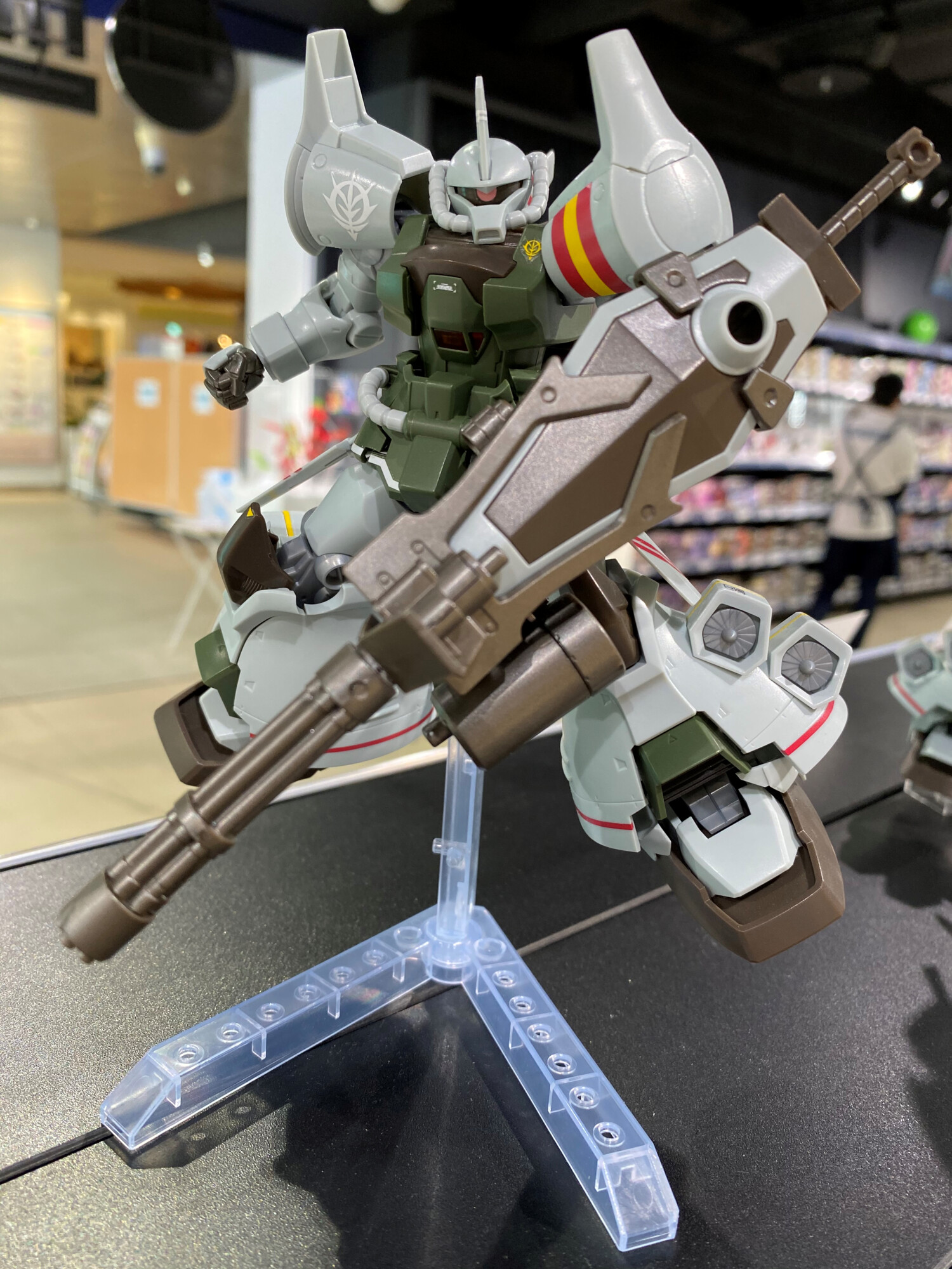 Twitter 上的 The Gundam Base 福岡店情報 Hg 1 144 ガンダムベース限定 グフ フライトタイプ 21stcentury Real Type Ver が遂に再入荷いたしました 川口名人完全監修のオリジナルカラーに水転写デカール付きなのも嬉しいポイントです ガンダムベース福岡