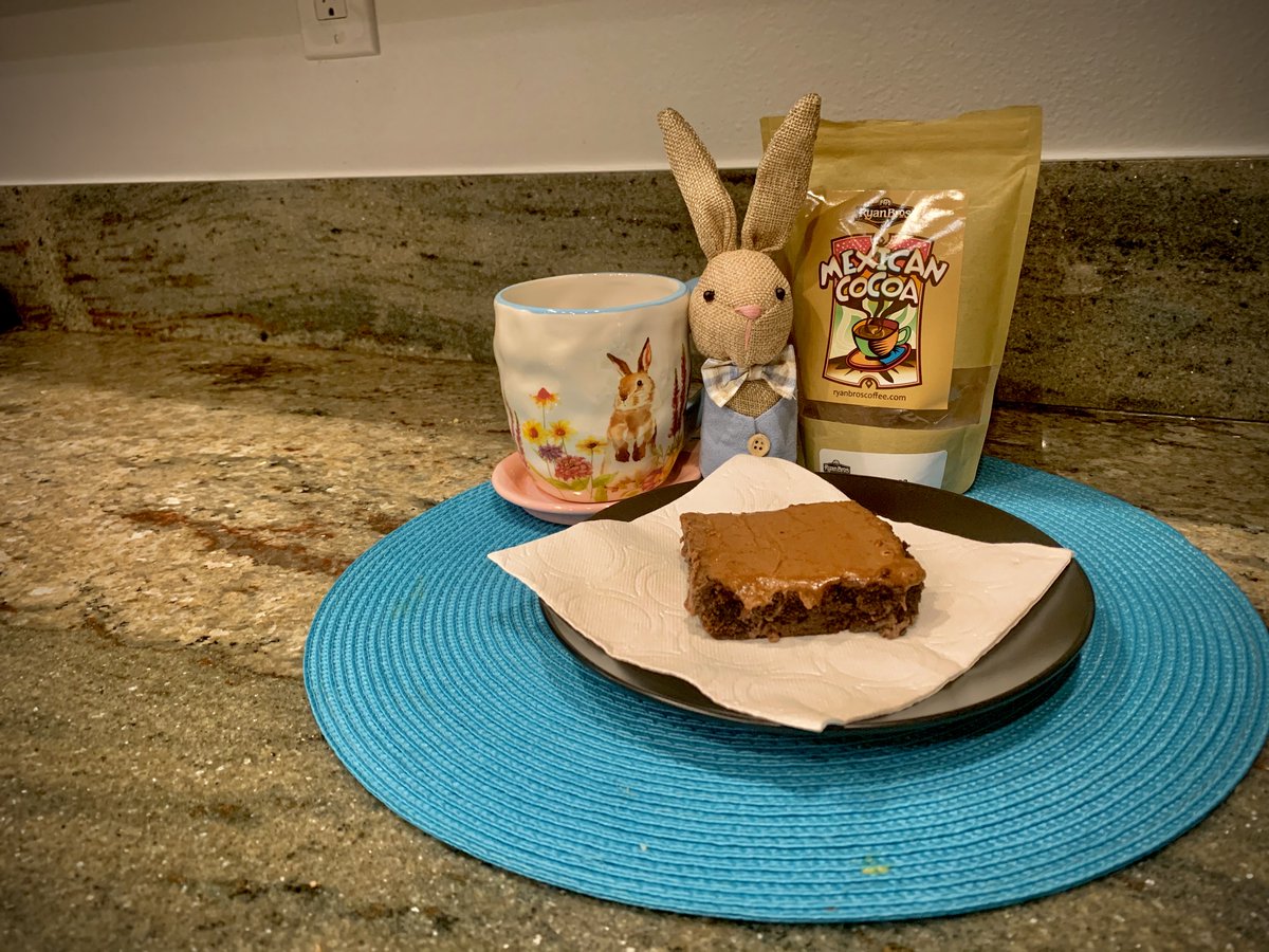 RyanBrosCoffee's tweet photo. Some of us tried brownies with Mexican Cocoa frosting 😍👌
A little bit of Ryan Bros at home 🏠 https://t.co/B8XvXBHzHp