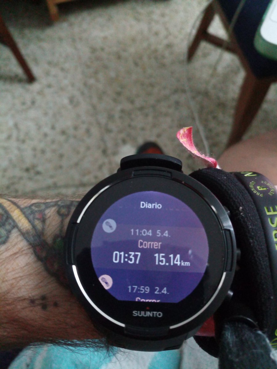 Almuerzo y merienda. ¡Ya tendríamos el día hecho! 26kms con sensaciones de que se quedan cortos 😛🙈😏. 

¿Tendrá que ver con acostumbrar un poco el cuerpo a algo largo y llano este año?

@Suunto1Esp <a href="/david_gs5/">David GS</a> <a href="/marcbernabe/">Marc Bernabe</a> <a href="/ana_azpi/">Ana Azpilicueta</a> <a href="/SomosDeportista/">SomosDeportistas</a>