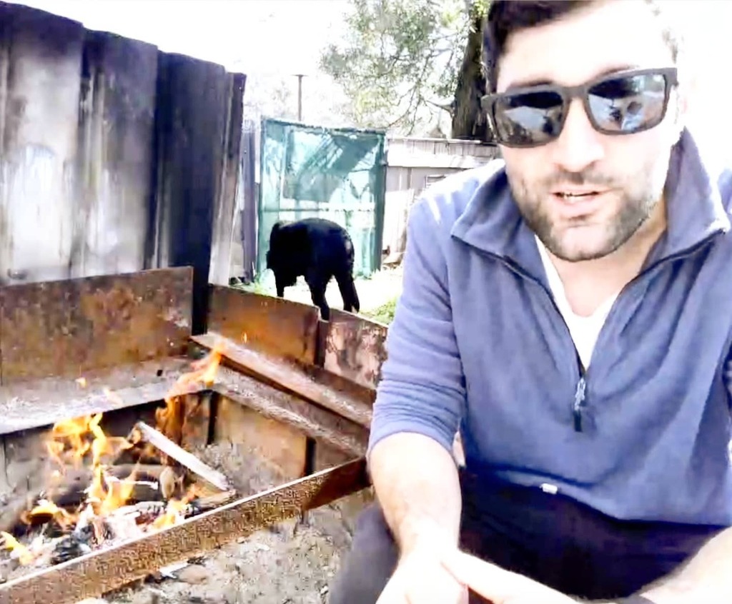 RealeLearnGood's tweet image. The next episode of Reale's School of Life Skills is now available - lighting a wood fire. Link in Bio youtu.be/z_rcC6QlWYw instagr.am/p/B-nZCu6jdzBZ…