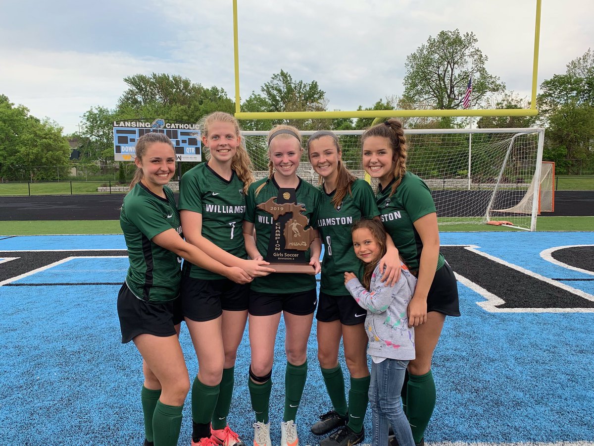 WHSgirlsoccer's tweet photo. Each day this week we will honor our five seniors: Brynna, Katelyn, Abby, Bailley and Sydney. So stay tuned for each players Senior Spotlight!  @WillyAthletics @willysection @abbytuggle_ @BailleyKluisza https://t.co/mv4HaBdK1R