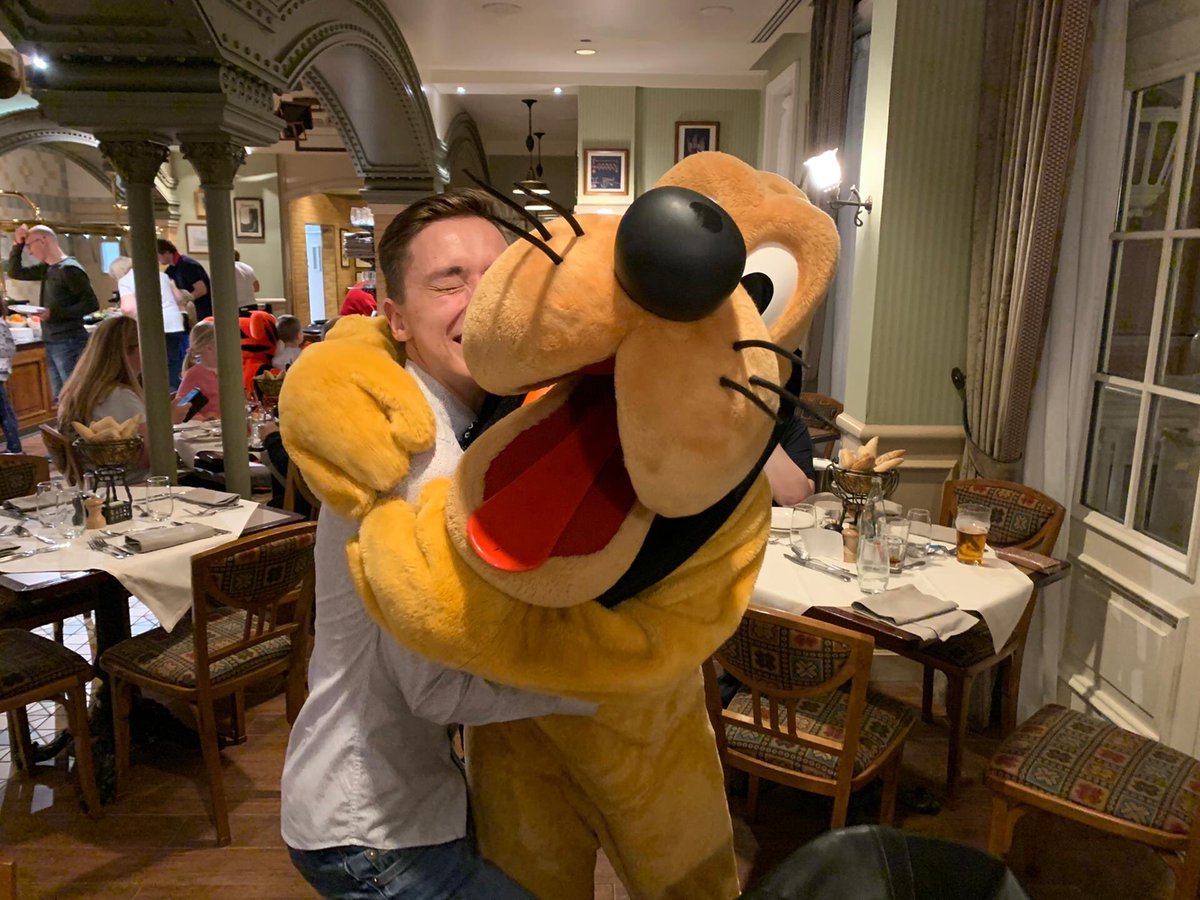 Andreashens's tweet photo. @VerhaegheArno Pluto https://t.co/D35nfAZysh
