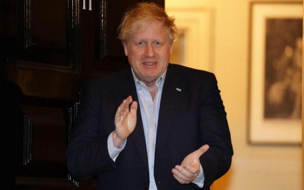 corona_update's tweet photo. BREAKING: #British Prime Minister @BorisJohnson admitted to hospital tonight for tests due to persistent #coronavirus symptoms 10 days after testing positive. #UK https://t.co/MoXYz4q5e4