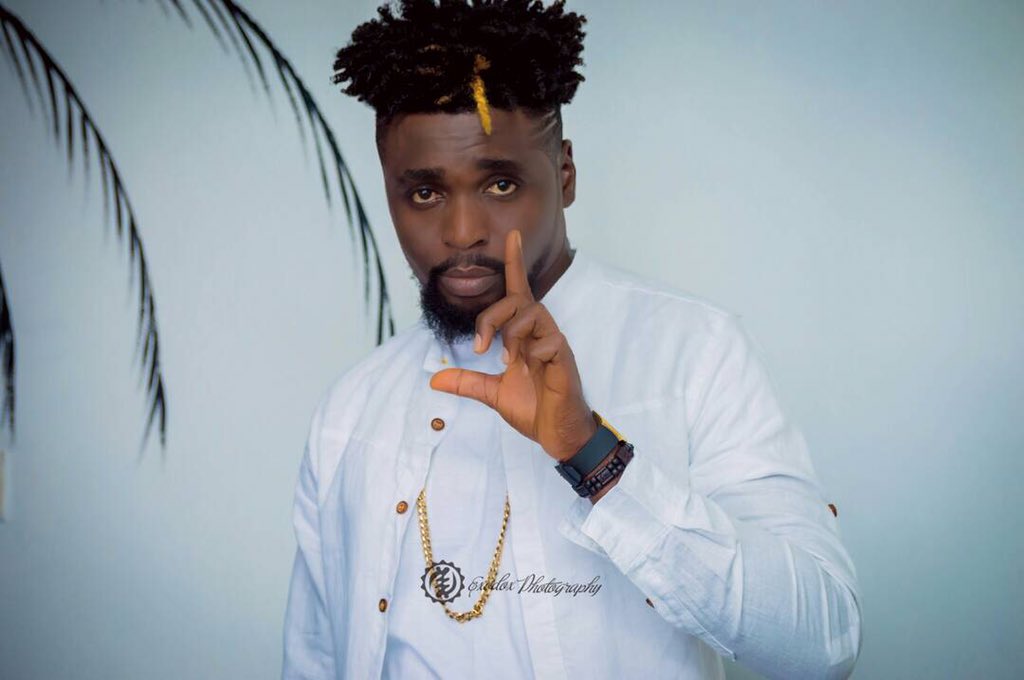 KingLagazee's tweet photo. #Yaad_Settingz W/ @KingLagazee Host - Playing Now on @Hitz1039FM - @BANJUI_Up - Lead The Way 

Cc : - @JahfaceBenedict @mantseahene @ElormBeenie @NaaBritishAccra https://t.co/ffpJoSoyE3