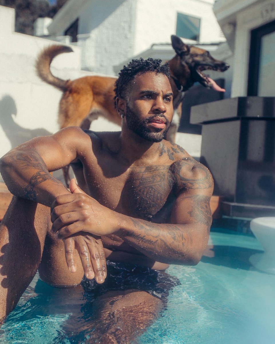 jasonderulo's tweet photo. Spent the whole day by the pool https://t.co/lK0NhgThSF