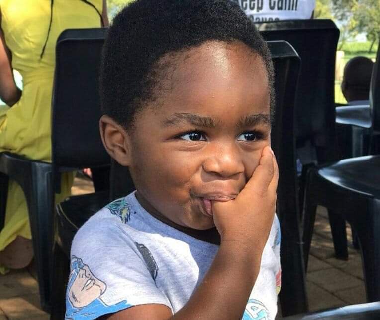 LessyJantjie's tweet photo. Jub hJub enjoys his job bakithi #Uyajola99 https://t.co/7DQDz9xKBF
