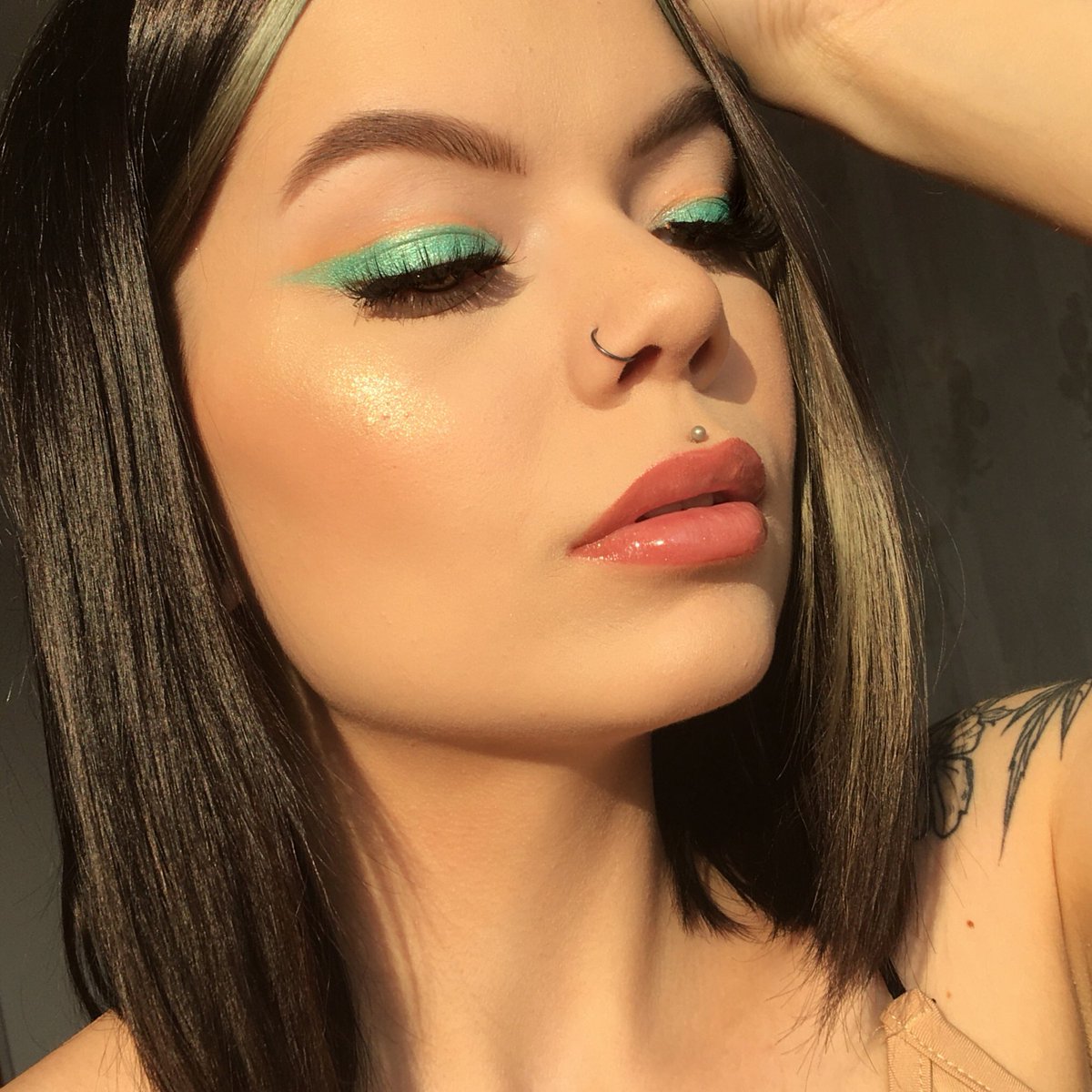 hazelrosies's tweet photo. @LashesByLucy1 Love your lashes 🥰 
https://t.co/9b9RkE6x59 https://t.co/Fl5GYG6RCT