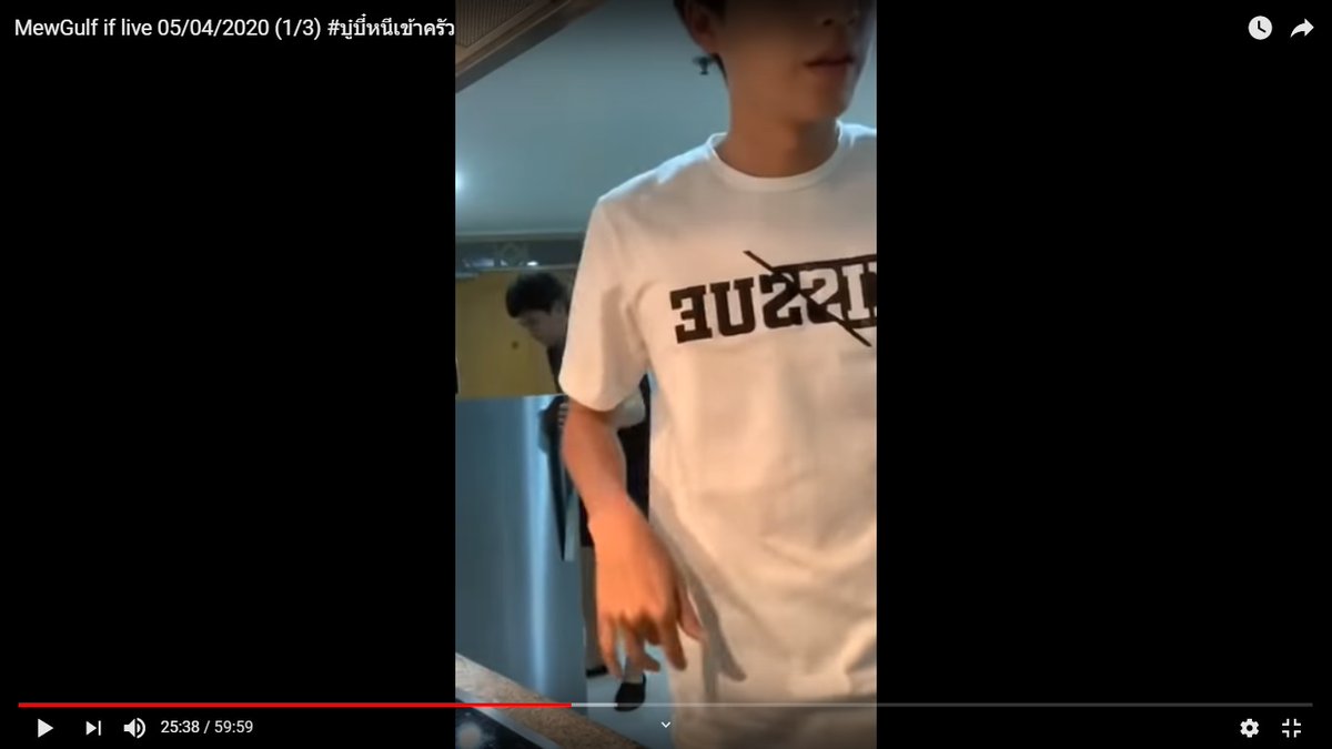 I think this is going to be a short thread of me watching finally the MewGulf IG bc I think I will have a lot of questions... For example... How did Bosser know where to find water in Gulf's fridge!? He got that water bottle as if this was his own fridge!? WTF!?  #หวานใจมิวกลัฟ 