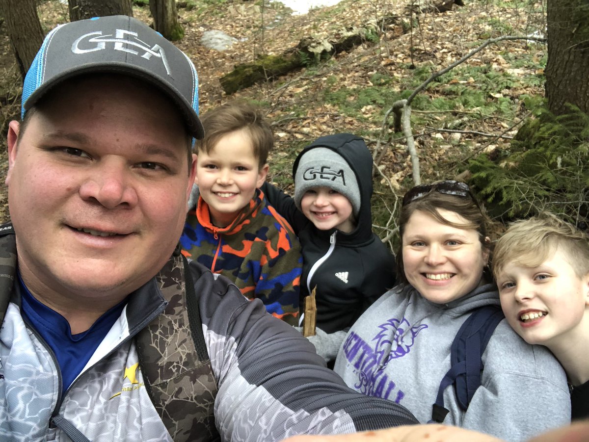 #familyhike #familytime #physicaldistancingfamilyconnecting
