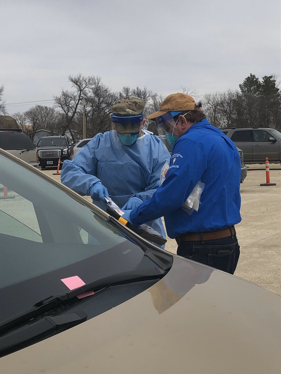 hhsndgov's tweet photo. Day Two of "Operation Drive-In" drive-up COVID-19 testing in Gladstone was another huge success! Thank you to residents of the Gladstone Fire District for participating and thanks again to @SWDistrictHU, @NDNationalGuard &amp; the Gladstone FD for their work at the testing site! https://t.co/5wRCRpyxho
