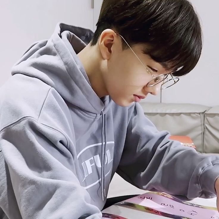 thread of jisung being a boyfriend