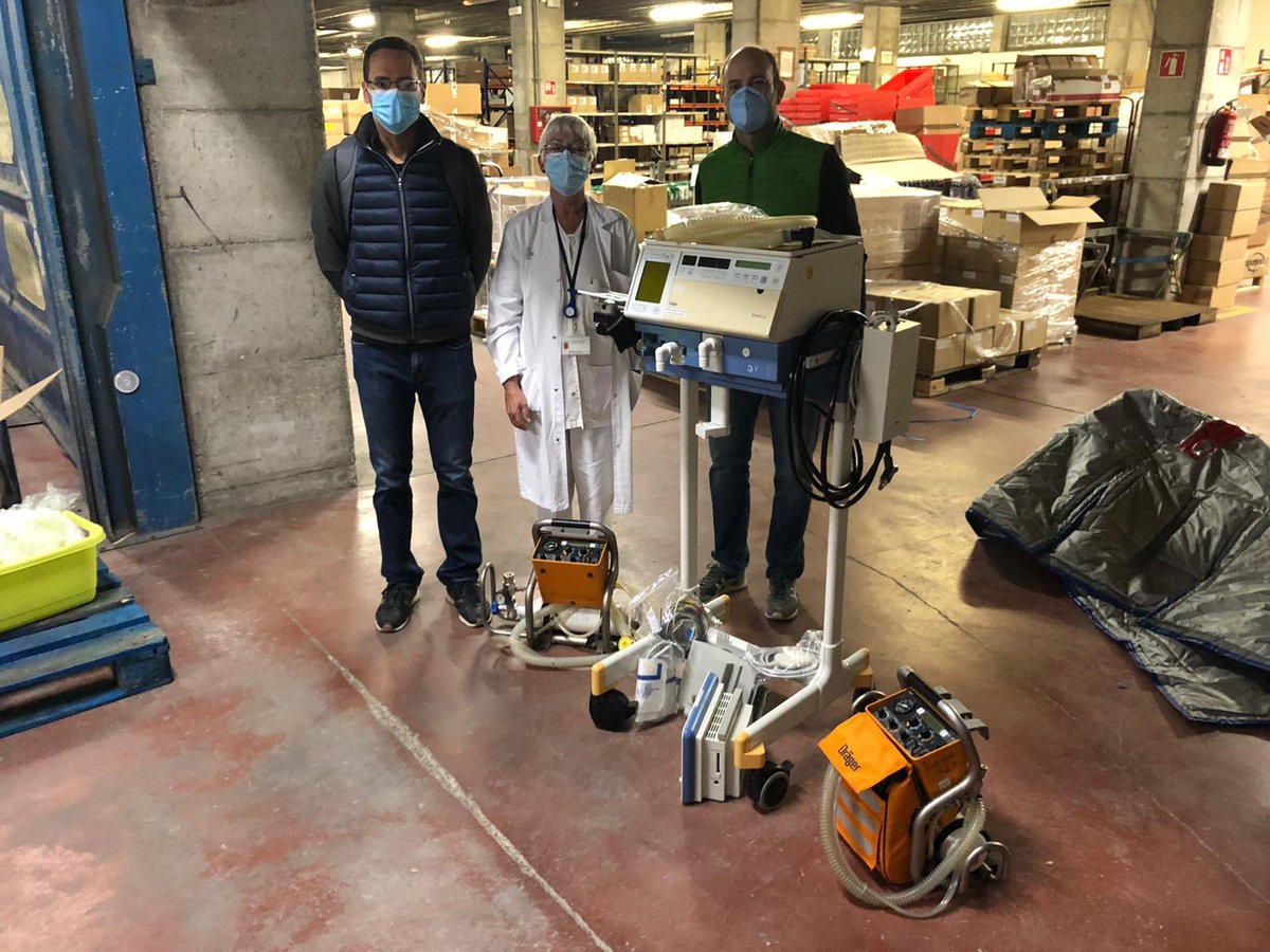 jemonleon's tweet photo. Superagradecidos a @EOMADRID y @carrero por ayudarnos a comprar los respiradores.Hoy hemos entregado 10 en el hospital de girona y bellvitge, ahora en camino más para Taulí, mil gracias a todos los q estáis colaborando 💪💪 https://t.co/EAj6ApSUdG https://t.co/3oRcGH8iAL
