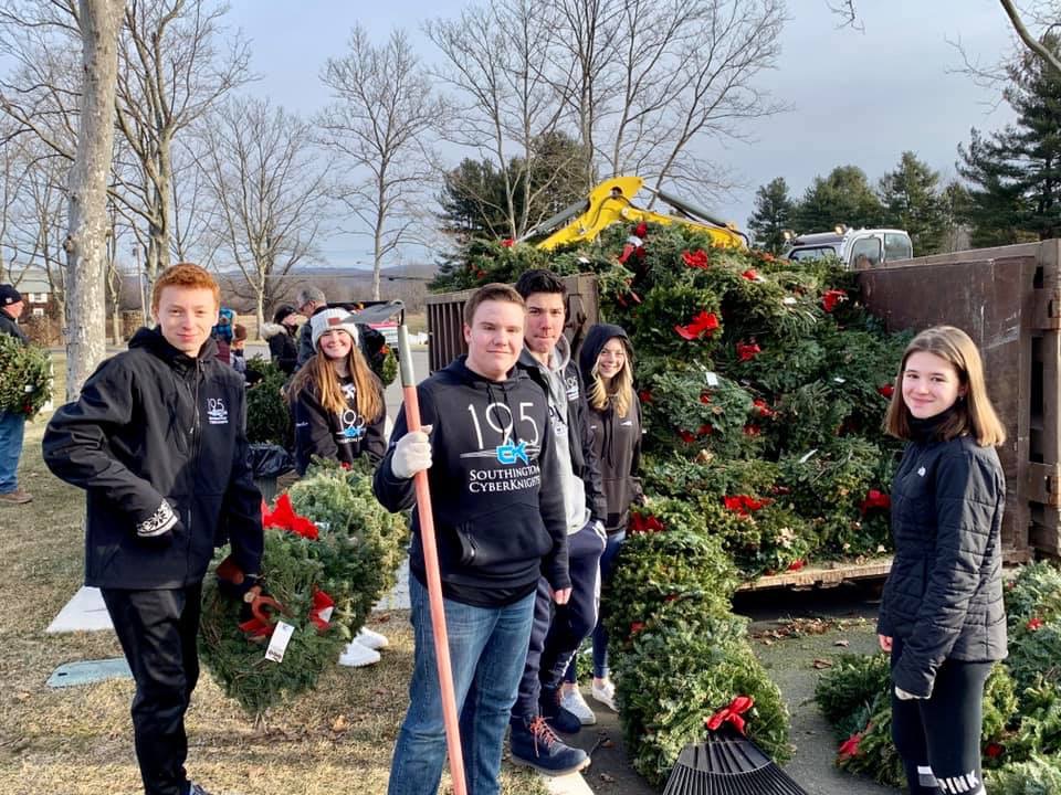 FIRST Team 195 tweet media