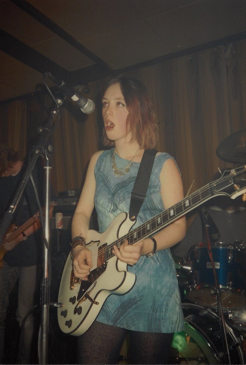 davidboyd01's tweet photo. Bringing back fond memories of the @slowdiveband show supporting @kickthewall at the Kidderminster Market Tavern on 1 December 1990 @RachelAGoswell  #timstwitterlisteningparty https://t.co/2G6z1yYoB0