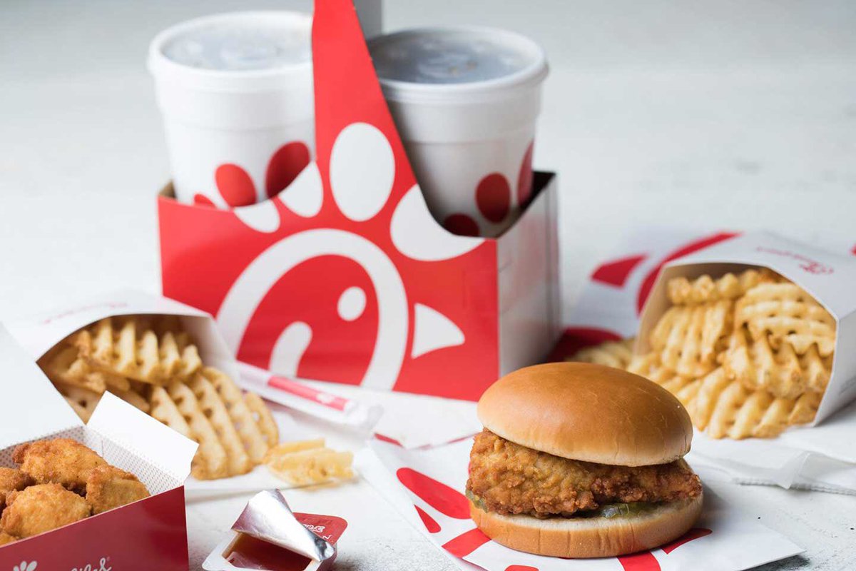 laila_app's tweet photo. 🏖South Region Round 1️⃣🏖
(1) @ChickfilA 
(4) @Bojangles https://t.co/BYMdBjZ52q