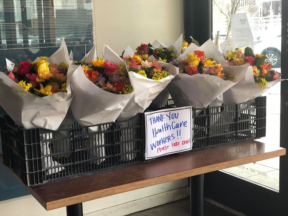 acraftyarab's tweet photo. Seattle businesses are saying thank you to health care workers
#SeattleLockdown https://t.co/0rr9LpoUbU