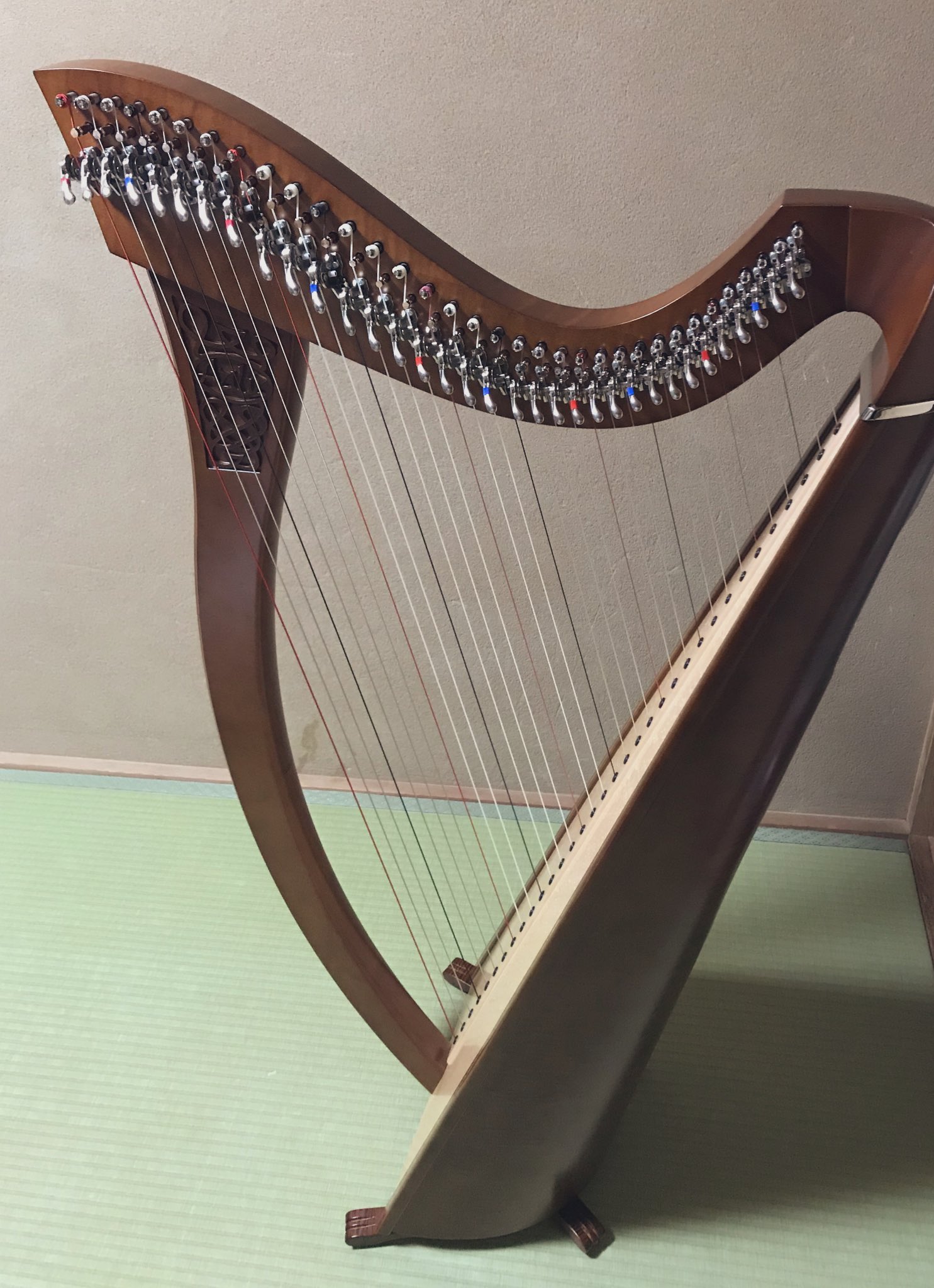 再出品】イゾルデ カマック・ケルティックハープ