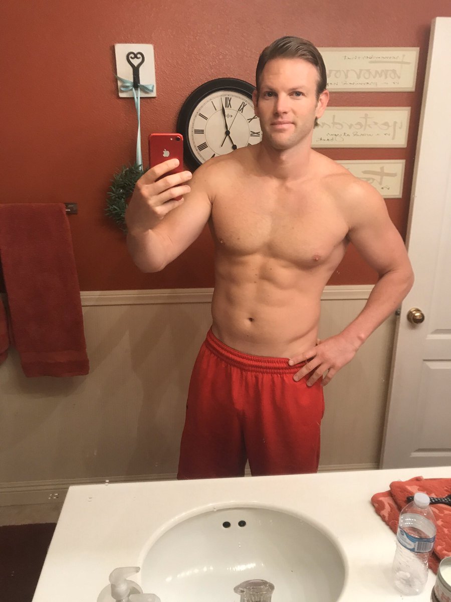 parkerwinder's tweet photo. @fjamie013 here’s a pic of me that you can use for the transformation I requested in my previous tweet to you. https://t.co/u5j4XOBLez