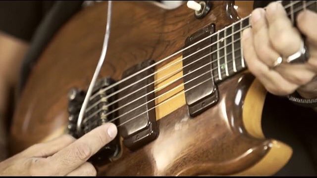 colemanrichard's tweet photo. Chequeen https://t.co/84dMG8kwSg  de @galassoguitars adonde doy una descripción técnica de la Ibanez Artist 2700 que usé al principio de mi carrera y que recuperé hace unos meses. 
#vintageguitar #japaneseguitar #neckthroughbody #activecircuit #trisonicpickups  #forensiclutherie https://t.co/60VGBJ89a0