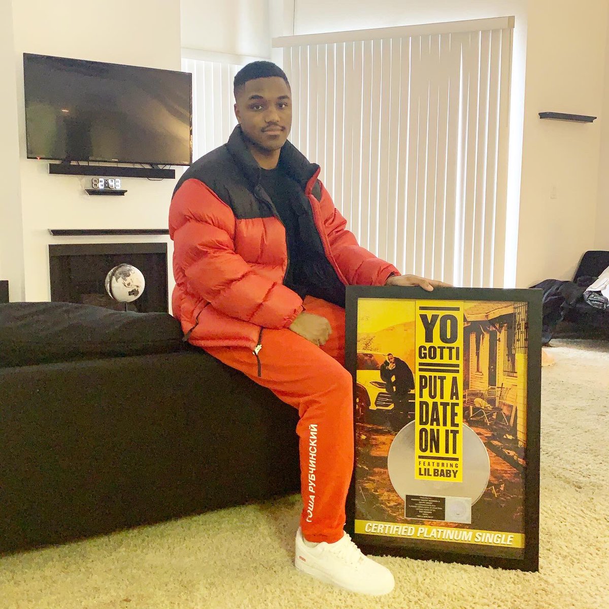 malcs's tweet image. 🙂