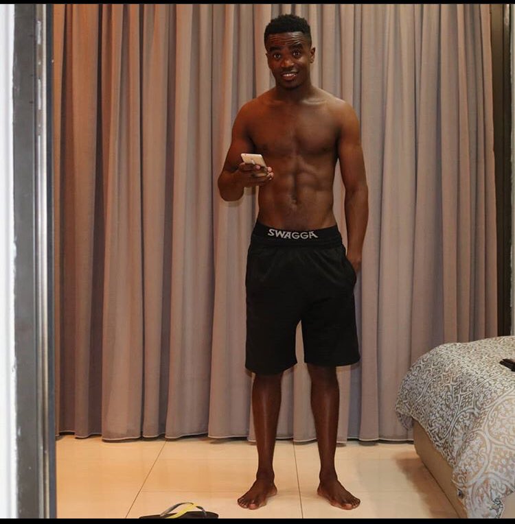 Dylan_Celeb's tweet photo. Let me start a thread also πππ
#MenWithAbs πππΎππΎππΎππΎ https://t.co/qqVZ4mUiA8