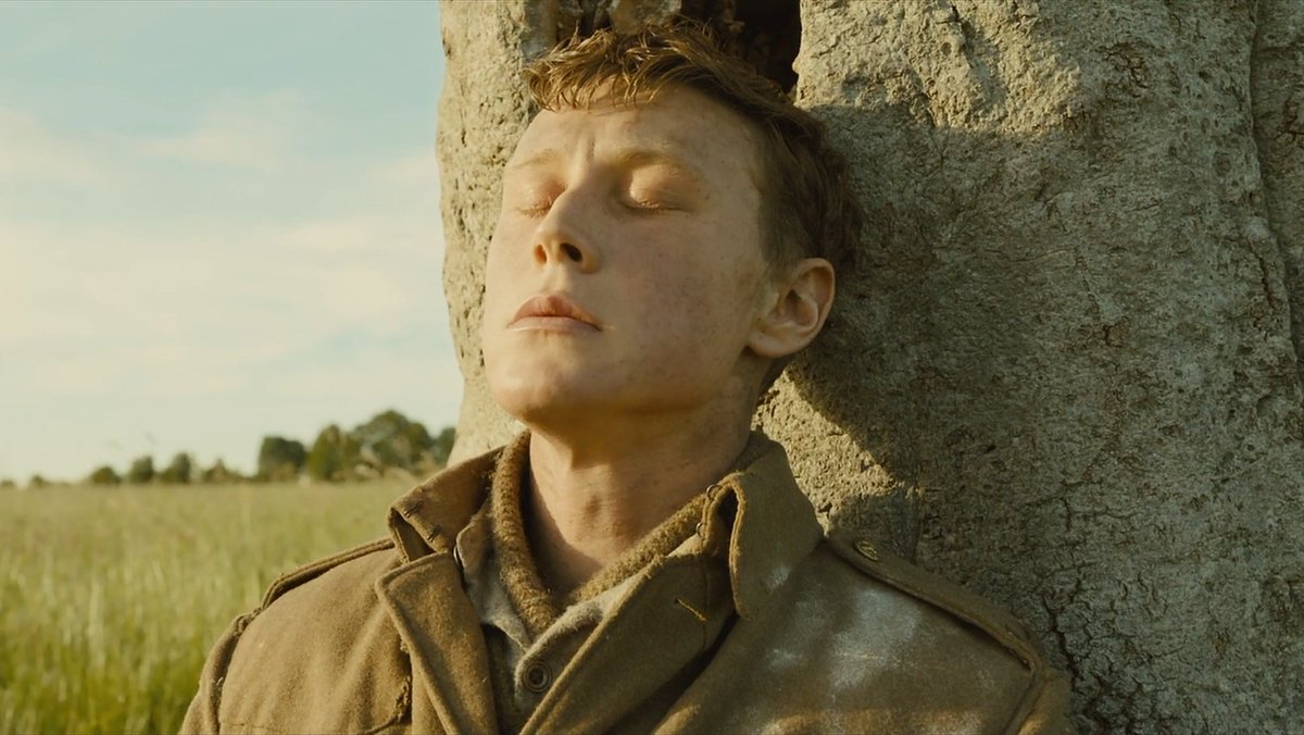 filmjolnir's tweet photo. 6th april                         7th april
1917                               1917 https://t.co/lMOwm0s2XX