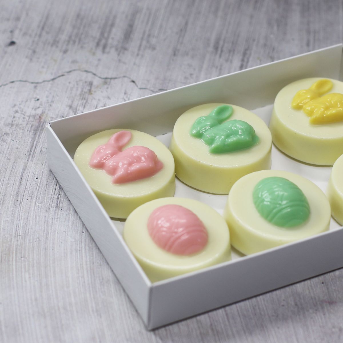 cupcake_queens's tweet photo. 🐰 Hop to it - Easter Orders 🐰 + Deliveries 🐰 - https://t.co/fHALQ0Huk1 https://t.co/qwPBmasrQ9