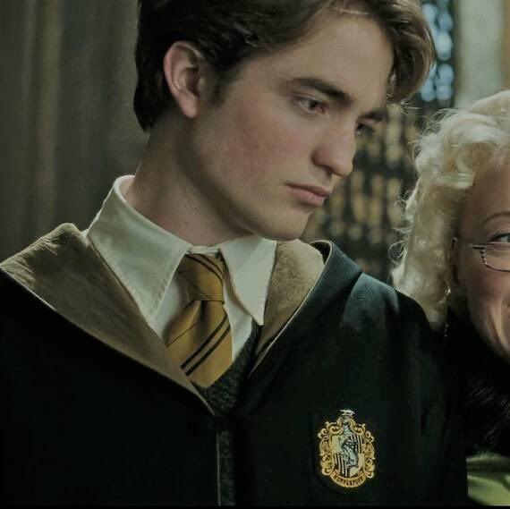 filmlune's tweet photo. Edward Cullen? nah, it's Cedric Diggory. https://t.co/iZDpnN4CEs