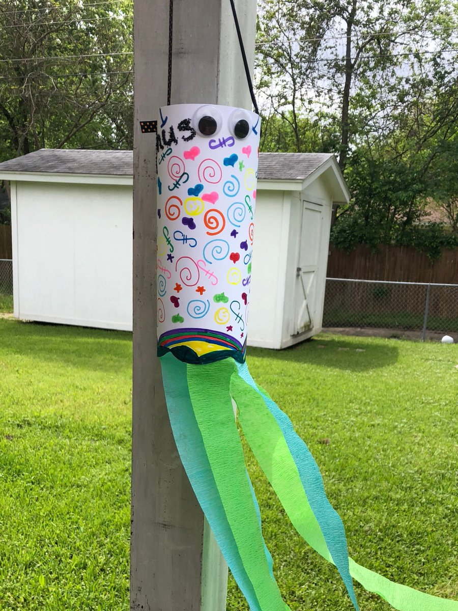 CarterKdcarter's tweet photo. Parts of our science choice board last week were to make a windsock or a diorama to depict a specific climate zone.  I could not be more proud of the results!  Our families even said they enjoyed being able to do these projects TOGETHER! #smithleopards #allforthem #sciencerocks https://t.co/GSWVbzu3xR