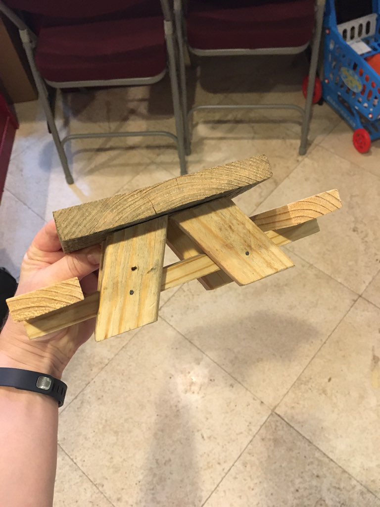 KBYip's tweet photo. You may have seen the images of #squirreltable on social media and just laughed. My hubby & kids found their weekend project. They made 2. First is now mounted on our fence waiting for #squirrel customer. https://t.co/Z3dNpdptWw