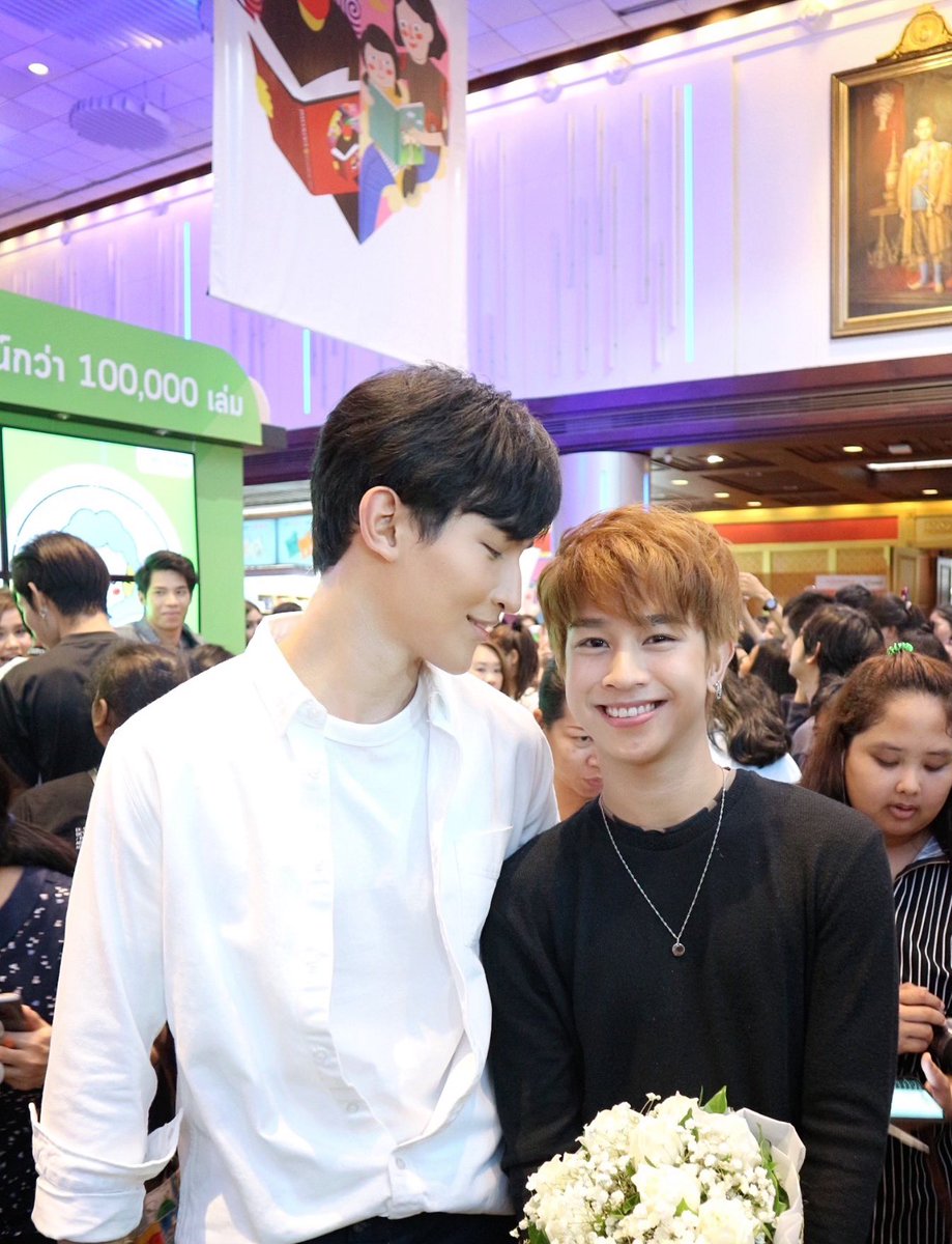 ohmthitiwat's tweet photo. DeanPham 🚩 @FlukeNatouch #AnniversaryOhmFluke https://t.co/SqNXuGajnQ