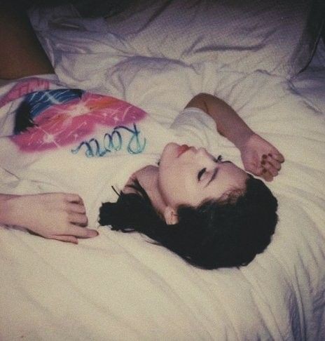 gayforjonah's tweet photo. Rare by Selena Gomez is the first album by female artist debuted at #1 on Billboard 200 this decade 

Rare also the only album debuted at #1 on BB200 by female artist in this decade so far. Congratulation @selenagomez 💖 https://t.co/J2m277q07h