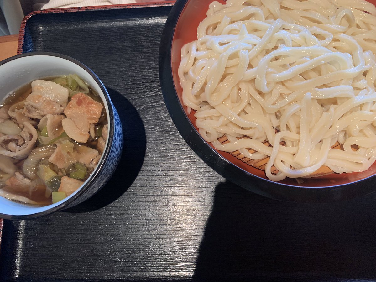 【たぐち家　持ち帰りあり！】

国道16号線沿い、愛和病院近くにあるうどんのたぐち家。

肉汁にもかかわらず、きのこがたっぷり入ったうどんが絶品です！

近くを通った際はぜひぜひ✨

住所: 埼玉県川越市大字古谷上１０２５−２
電話番号:049-236-2688