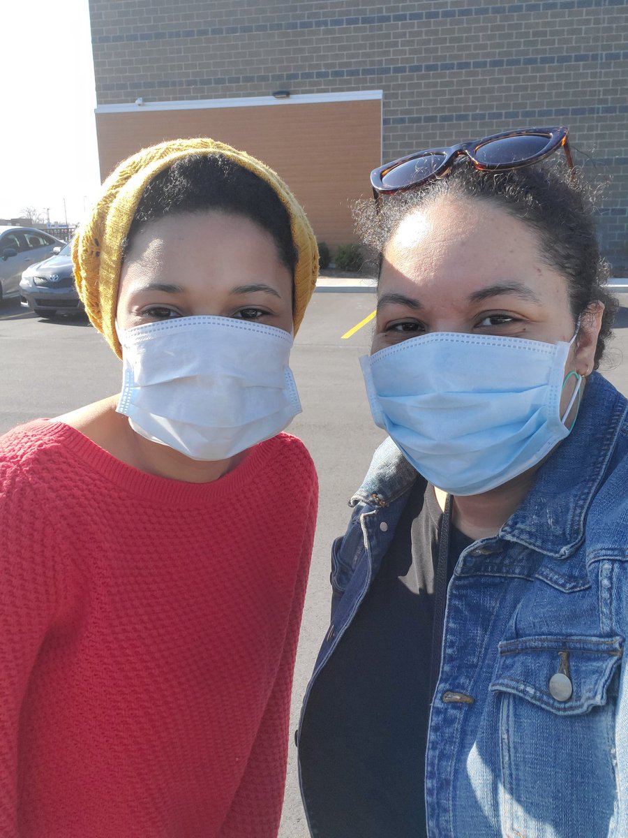 goodlifedetroit's tweet photo. Picked up my oldest daughter Michala from her second day of work at our local grocery store. Proud of her (and also a little nervous about it)!๐๐ฝ๐๐๐ฝ
#grocerystoreworker #QuarantineDiaries #michiganstrong https://t.co/P8yiLtUwUt