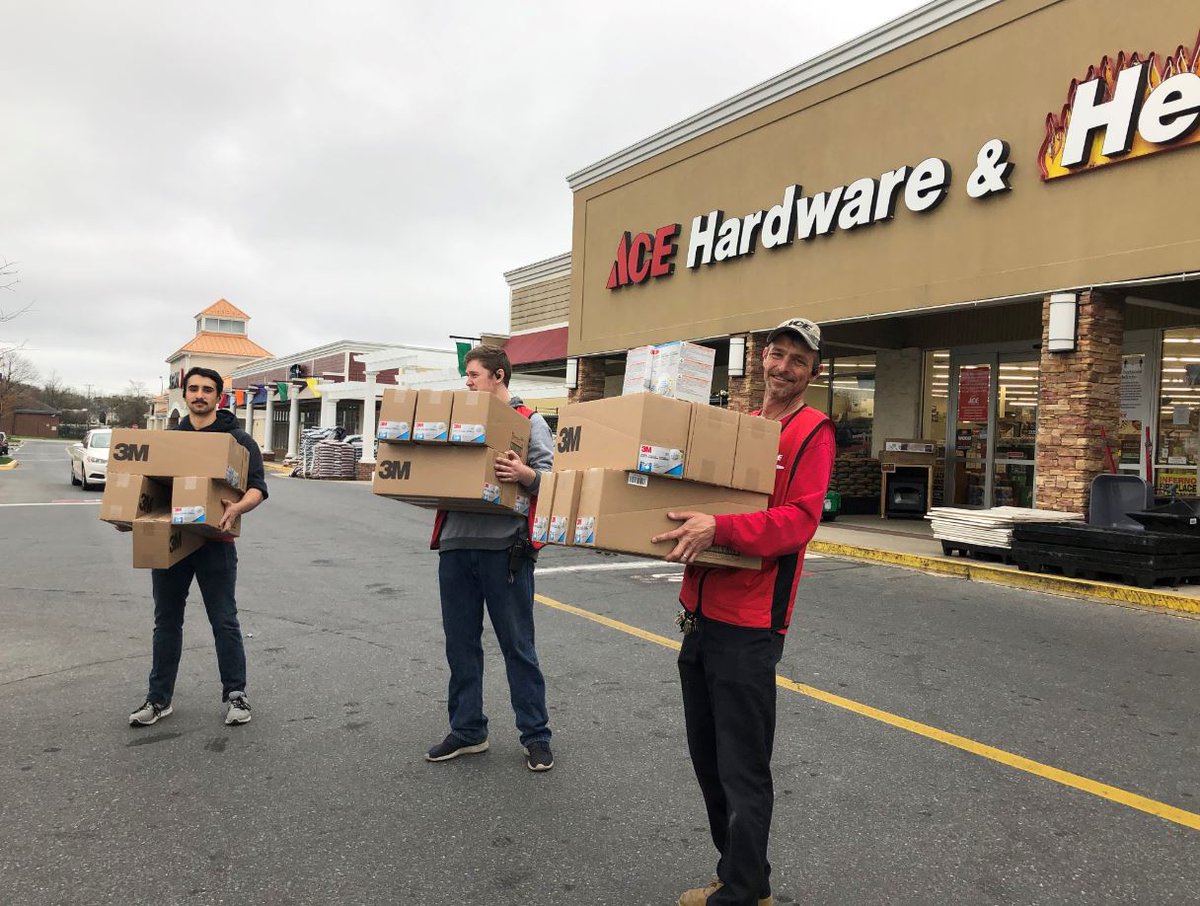 THEPBAMD's tweet photo. Our Friends and PBA Member Ace Hardware and Hearth generously donated 1000 of the N95 masks to the Baltimore Washington Medical Center @umbwmc 
#PBAMD #ShopLocalPBA  #healthcareheroes https://t.co/x5EpV3lPVx