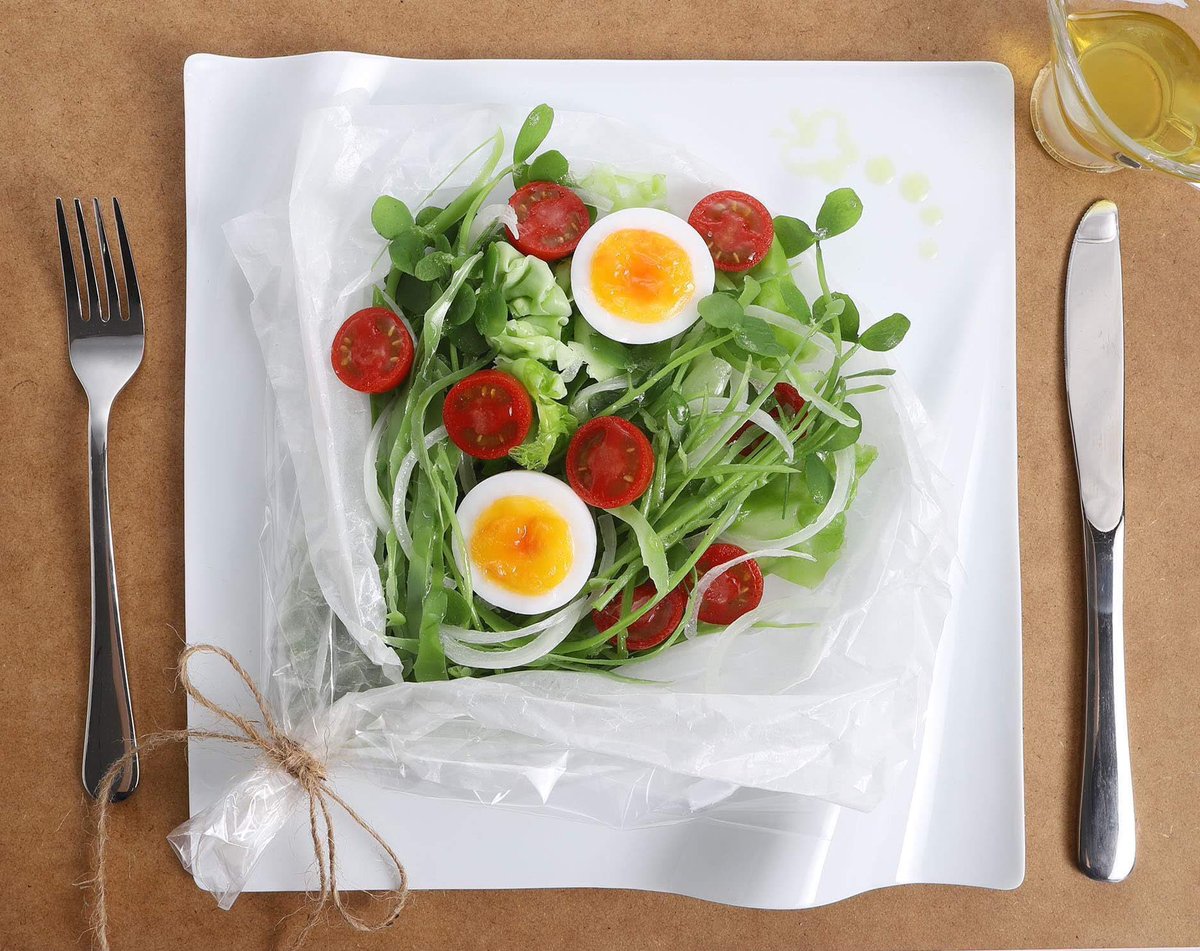 株式会社いわさき 食品サンプル A Twitter サラダのブーケ盛り お家でお祝いイベントのお料理にいかがですか クッキングシートなどで サラダを包んで 食品サンプル 株式会社いわさき ブーケサラダ Fakefood