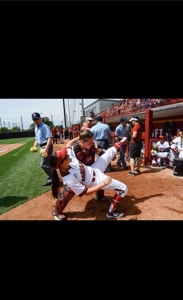 lyss_van's tweet photo. Thanks @prestonlong_20 for the nomination! Missing playing and coaching a little extra today! @lauramess_ @KennedyClarkk23 @dukebaxter you have 24 hours or donate $20 to charity! https://t.co/YrdD5aytav