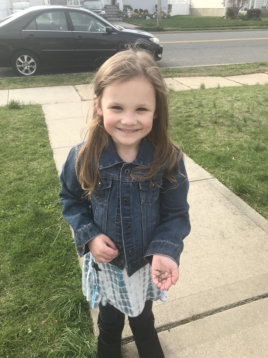 Spent this beautiful day completing our outdoor scavenger hunt! <a href="/MsMartin813/">Ms. Martin</a> <a href="/MrsGerhardFFE/">Dr. Gerhard</a> @MrsFernandezFFE  #ffefairfieldfamily