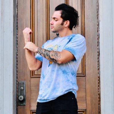 devvon12's tweet image. #NewProfilePic