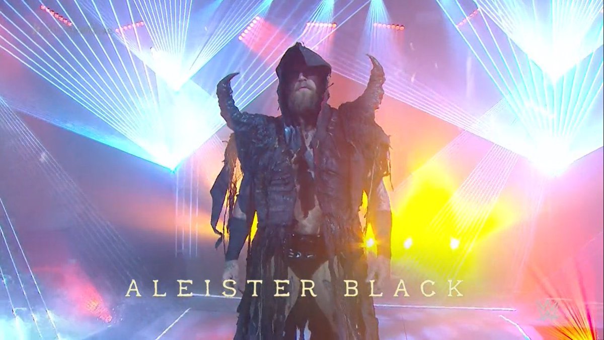 RobProjectPlay's tweet photo. Really interested to see how @WWEAleister will utilise the stat bonuses given by his tier 4 Warlock gear tonight #WrestleMania https://t.co/OhQCf7ISJ8