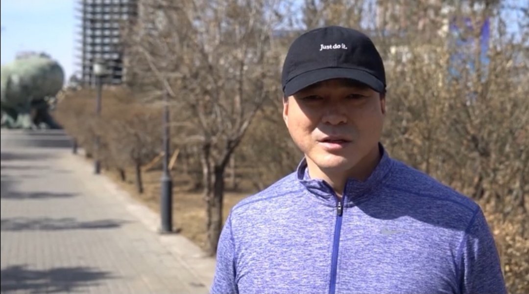 Иргэд дэмжихгүй юмыг логикгүй тайлбарлаад зүтгүүлэхээ боль! МЭР юм бол УБ'н уугуул индианчуудын үгийг сонсож хүндэтгэ!! Жорлонд шугам татаж шинэчлэх,цэвэрлэгээ, тохижилтыг би даагаад иргэдтэй хийчъе! Тэр 3,2 тэрбум'р маш  яаралтай эмнэлэг барь!! Be smart!Be friend! <a href="/AmarsaikhanS/">Cайнбуянгийн Амарсайхан</a>