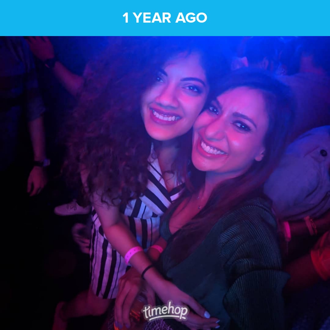 MissMalini's tweet photo. Also dreaming of BFF cuddles! @parulkakad @Reisha3 😘 https://t.co/M2H26ZohRV