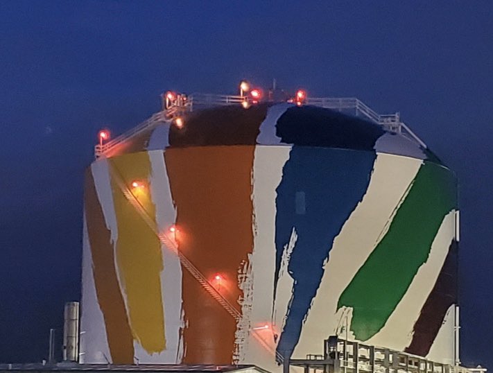 .<a href="/nationalgridus/">National Grid US</a> stands with @cityofboston, lighting up our iconic Dorchester landmark to recognize the heroes on the front lines of the #covid19 pandemic. Thank you, healthcare workers, first responders and all frontline workers. #lovefromboston