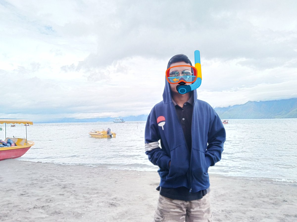 Lanz971's tweet photo. 2020, pantai pasir putih,  @samosir https://t.co/MXgvpkQzLA