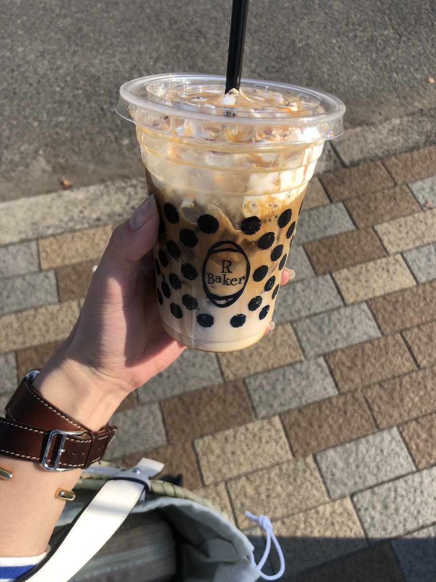 risaida10's tweet photo. 久しぶりになってしまった😭
皆さん元気にしてますか？わたしは変わらず毎日元気に送ってます✊🏼
この前近くに用事があったから、少しだけ大阪城公園に寄ってみたら桜が綺麗でした🌸

みんなが安心して過ごせる日が一日でも早く訪れますように。手洗いうがいなどしっかり予防して乗り越えましょう🌍 https://t.co/4TAWYG5HT3