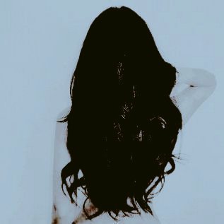 ㅤ  

❛Y ᴛᴏᴅᴏs sᴜs ᴘᴇɴsᴀᴍɪᴇɴᴛᴏs sᴇ ʜᴀʙɪ́ᴀɴ ᴠᴜᴇʟᴛᴏ ʀᴏᴊᴏs: ᴇʀᴀ ɪɴᴄᴀᴘᴀᴢ ᴅᴇ ᴘᴇɴsᴀʀ ᴇɴ ᴏᴛʀᴀ ᴄᴏsᴀ ϙᴜᴇ ɴᴏ ғᴜᴇʀᴀ ᴇʟ ᴄᴀ́ʟɪᴅᴏ sᴀʙᴏʀ ᴄᴜ́ᴘʀɪᴄᴏ, ʟᴀ ᴇғᴇʀᴠᴇsᴄᴇɴᴄɪᴀ ᴠɪᴛᴀʟ ᴅᴇ ʟᴀ sᴀɴɢʀᴇ.❜

ㅤ